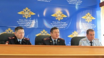 Главный полицейский Саткинского района получил награду 