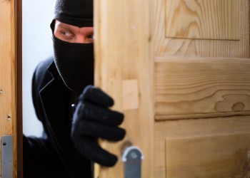 Какие меры важно соблюдать саткинцам, чтобы избежать квартирных краж? 