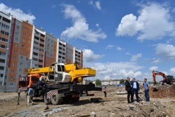«207 квартир для новосёлов»: кто переедет в новую десятиэтажку, которую строят в Сатке 