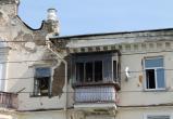 В Сатке до сих пор не начат ремонт горевшего дома № 12 по улице Кирова: жители так и не освободили квартиры 