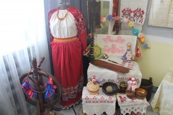 В Сатке работает выставка, посвященная свадебным обрядам и традициям