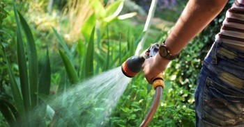 «Дачникам – воду!»: в садовом товариществе Саткинского района идут масштабные ремонты 