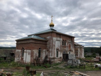 В Воскресенском монастыре Саткинского района продолжаются ремонтные работы 