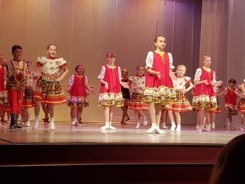  Саткинский дворец культуры «Строитель» открыл творческий сезон праздничным концертом 