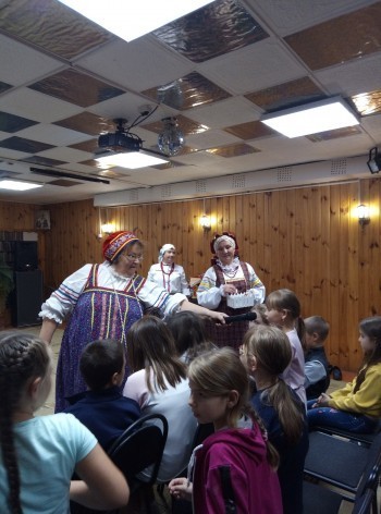  «В лучших народных традициях»: Детский центр славянской культуры  в Межевом пригласил на «Свиданьице» 