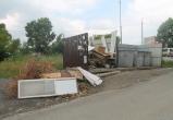 Жители Сатки продолжают жаловаться на то, что с контейнерных площадок не вывозится крупногабаритный мусор