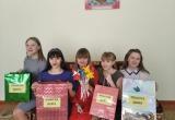 «От всей души»: воспитанники бакальского Детского дома подготовили трогательные подарки к наступающему празднику 