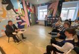 «Говорит молодёжь»: школьники и студенты встретились с главой Саткинского района Александром Глазковым 