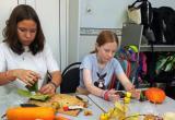 «Выставка из овощей и фруктов: труд и фантазию проявили дети в Саткинском реабилитационном центре для несовершеннолетних