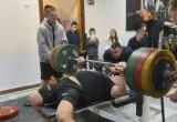 «Богатырская сила»: саткинец Сергей Гурьев при весе 110 кг поднял штангу – 205 кг