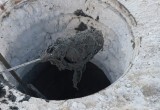 Ждали прочистки почти месяц: саткинцы пожаловались на засоры в канализации 