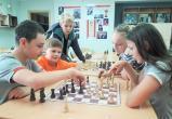  «Встречи на клетчатых полях»: в Сатке прошли тренировочные шахматные сборы 