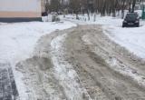 Дорожникам Сатки сложно «угнаться» за снегопадами, несмотря на работу в круглосуточном режиме 