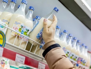 Жители Саткинского района могут пожаловаться на качество молочной продукции, позвонив на «горячую линию»