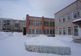 «Будет теплее и уютнее»: в образовательных учреждениях Саткинского района идёт замена окон 