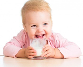 В Саткинском районе начался приём заявлений на обеспечение молоком детей второго года жизни 