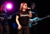 «Сквозь время»: солистка саткинской рок-группы «Кронос» Елизавета Селютина - о творчестве и домашних репетициях 