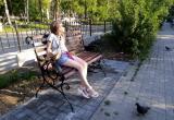 «Теперь есть, где посидеть!»: в бакальском сквере Славы установлены скамейки 