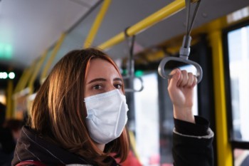 «Нужна ли маска при минусовой температуре?»: отвечаем на популярный вопрос саткинцев 