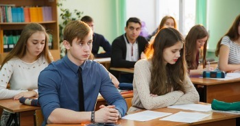 Планируется ли в школах Саткинского района переход на дистанционное обучение? 