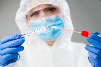 В референс-лаборатории Сатки результаты ПЦР-тестов на коронавирус готовы в течение 48 часов 
