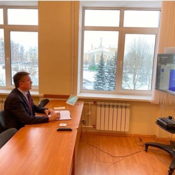 Глава Саткинского района принял участие в совещании губернатора