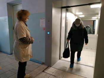  «Наконец, не пешком!»: в главном корпусе больницы Бакала установлен новый лифт  