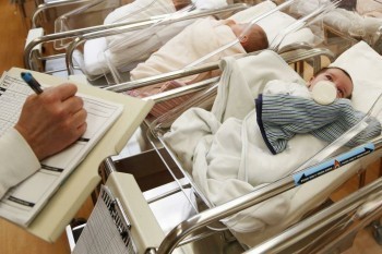 «Новость, которая радует»: в Челябинской области увеличилась рождаемость  