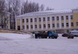 «Привезли лед»: в Бакале продолжается строительство городка на площади 