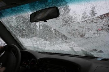 «Непогода нынче в моде»: саткинских водителей снова просят воздержаться от дальних поездок 