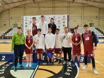 Саткинские школьники в составе сборной Челябинской области заняли первое место на Всероссийских специальных соревнованиях по баскетболу