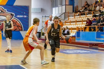 «Удачные броски»: саткинские баскетболистки – в четвёрке сильнейших команд Челябинской области