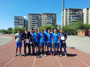 «Удар… ещё удар… Гол!»: студенты из Саткинского района успешно выступили в финале игр по мини-футболу 