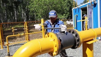 Более 200 жилых домов деревни Чебакуль смогут подключиться к газу