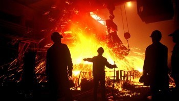 «Гордимся вами, люди труда!»: сайт «Говорит Сатка» и газета «Метро» поздравляют металлургов и горняков с праздником