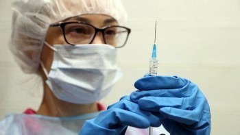 В дни выборов в школах Саткинского района можно будет вакцинироваться от коронавируса и гриппа 