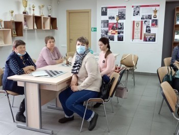 В Саткепедагоги, преподающие шахматы в детских садах  Саткинского района, обсудили планы на учебный год
