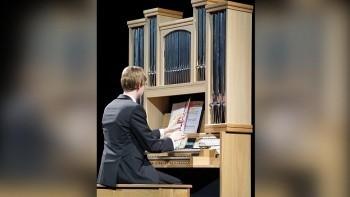 «Прикоснуться к прекрасному»: в Сатке состоялась торжественная инаугурация органа 