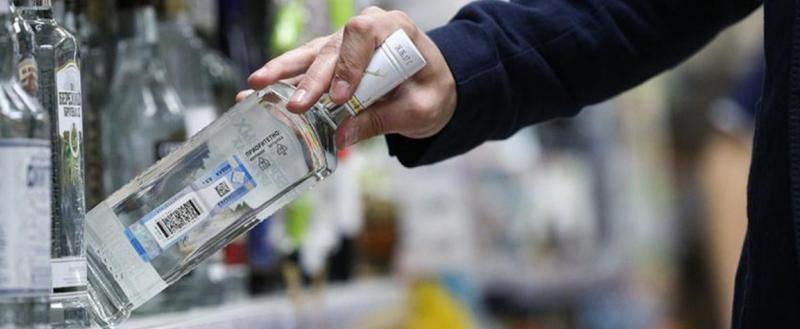 «Что думают саткинцы?»: бизнес-омбудсмен предложила продавать алкоголь по QR-кодам