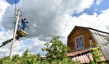 «Да будет свет!»: садоводам из Саткинского района стало проще провести электричество на свои участки