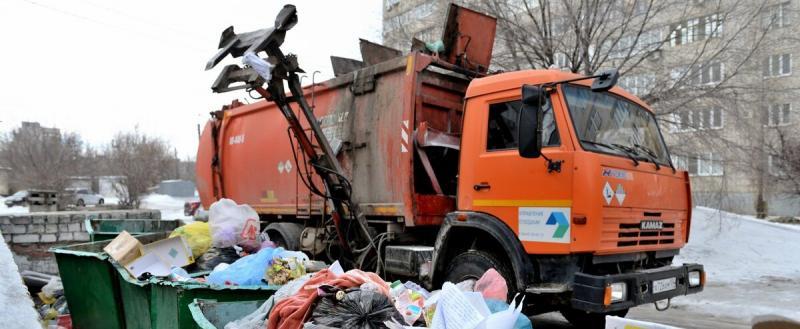 «Прописаны трое, проживают двое»: саткинцы вновь поднимают тему оплаты услуг за вывоз мусора 