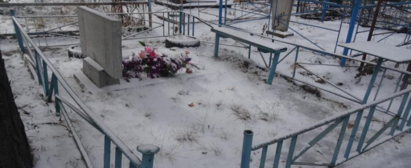 «Ничего святого!»: на саткинском кладбище орудуют вандалы 
