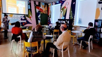 «Познать себя через искусство»: в «Арт-Сатке» открылся цикл творческих встреч 