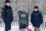 «Коллега, мы Вас не забыли!»: полицейские Саткинского района почтили память полковника Александра Ускова