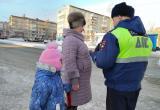 «Разговор о важном»: в Саткинском районе полицейские проводят беседы с пешеходами 