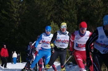  «Зюраткуль» зовёт»: спортсмены из 40-ка городов Урала приняли участие в лыжном марафоне в Саткинском районе  