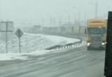 «Новости из пробки»: из-за снегопада и ДТП на трассе М-5 сегодня затруднено движение 