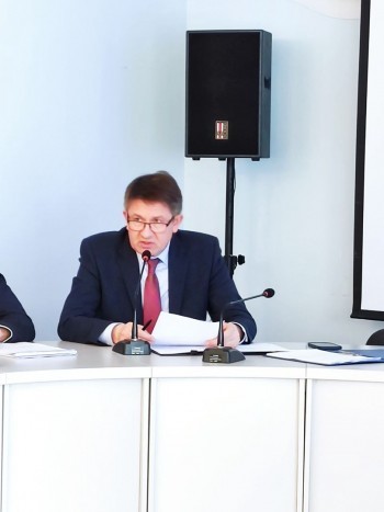 Глава и депутаты Саткинского района раскрыли свои доходы