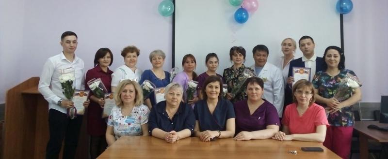 Сегодня в Сатке чествовали медсестёр и медбратьев в честь профессионального праздника