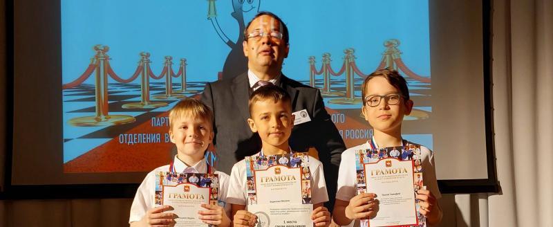«Молодец, Миша!»: шахматисты из Саткинского района Михаил Борискин победил в турнире 